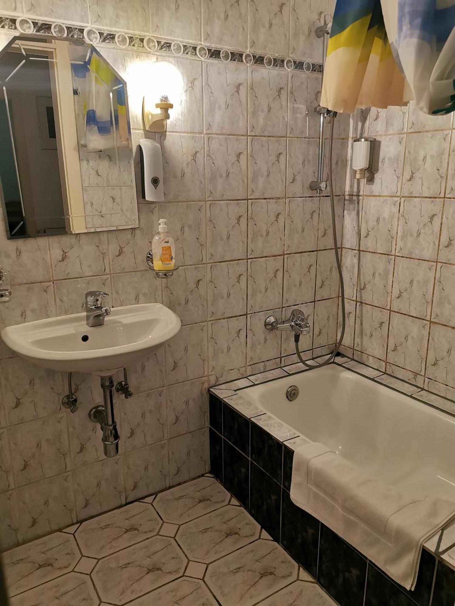 Ferienunterkuenfte In Sievering Mit Self-Check-In Вена Экстерьер фото